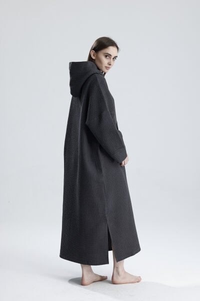 GİYİLEBİLİR FÜME UZUN WAFFLE KUMAŞ BORNOZ