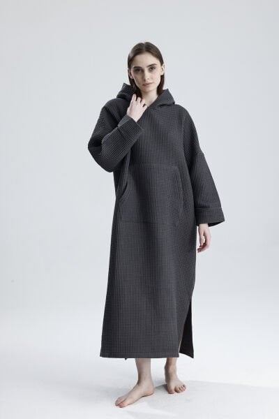 GİYİLEBİLİR FÜME UZUN WAFFLE KUMAŞ BORNOZ