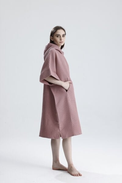 GİYİLEBİLİR PUDRA KISA WAFFLE BORNOZ