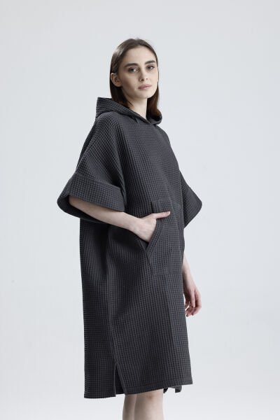 GİYİLEBİLİR FÜME KISA WAFFLE KUMAŞ BORNOZ