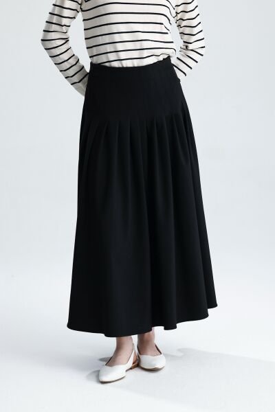 PİLELİ SİYAH ETEK