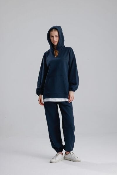 KAPÜŞONLU LACİVERT EŞOFMAN TAKIMI