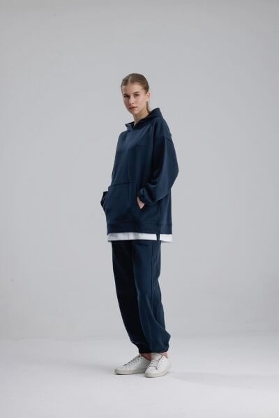 KAPÜŞONLU LACİVERT EŞOFMAN TAKIMI