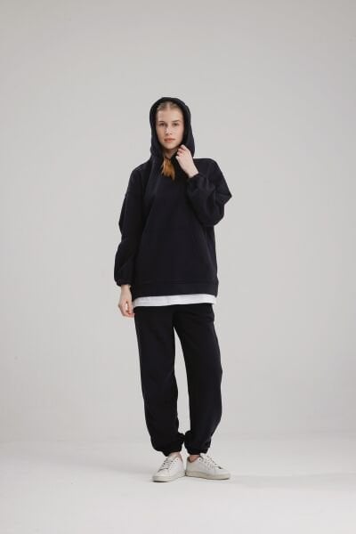 KAPÜŞONLU SİYAH EŞOFMAN TAKIMI