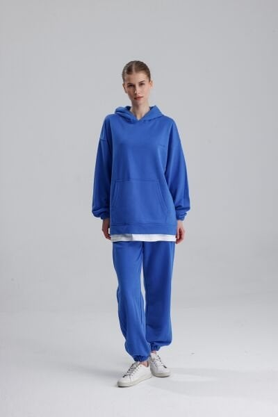 KAPÜŞONLU MAVİ EŞOFMAN TAKIMI