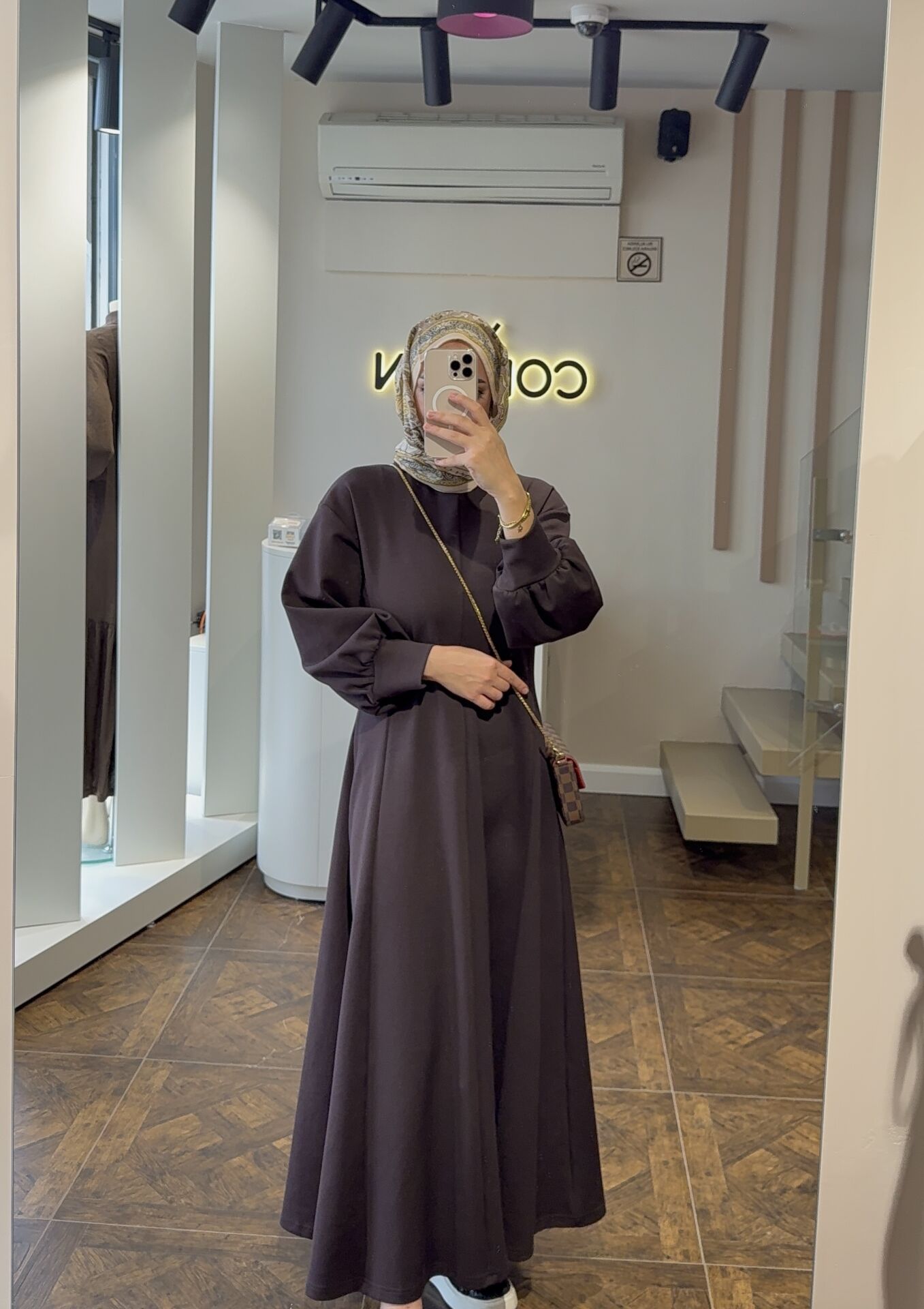 ACI KAHVE BOĞAZLI ELBİSE