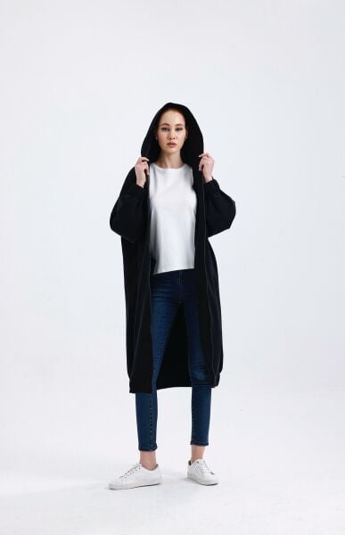 SİYAH UZUN DÖKÜMLÜ KAP