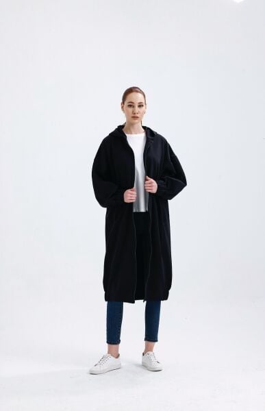 SİYAH UZUN DÖKÜMLÜ KAP